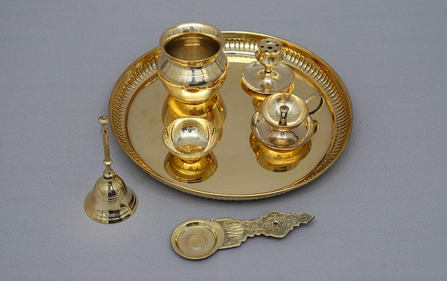 Siddhatva Brass Pooja Thali with Pooja Items Handicrafts Handmade Special  Brass Diya, Brass Plate Pooja Ghar Set of 6, Pooja Articles Gift Box, Puja  Thali Gift Set, Pooja Thali Set : 