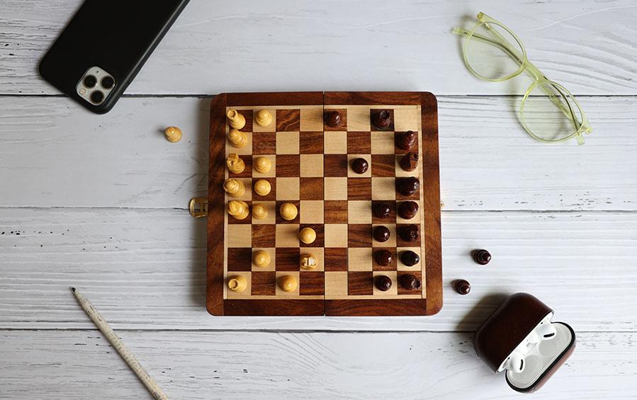 MAGNETIC CHESS SET - Chess Sets - indic inspirations