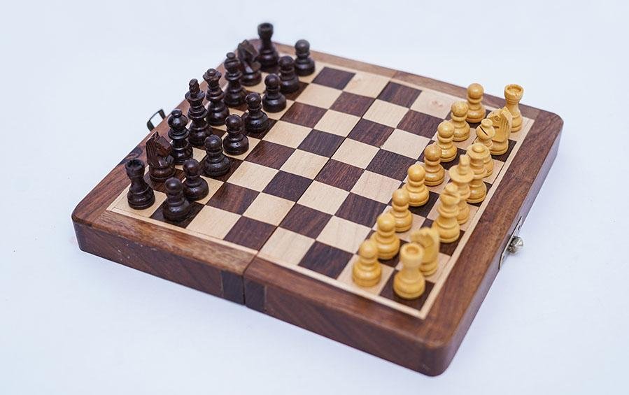 MAGNETIC CHESS SET - Chess Sets - indic inspirations