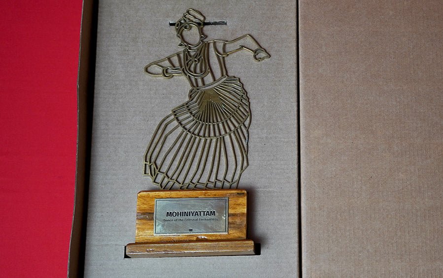 MOHINIATTYAM | Dance Souvenir - Dance awards - indic inspirations